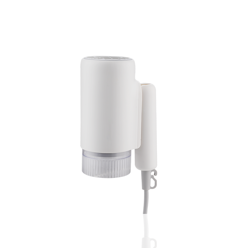 AU717 Pro-Ionic Kompaktowa, składana suszarka do włosów o mocy 1800 W