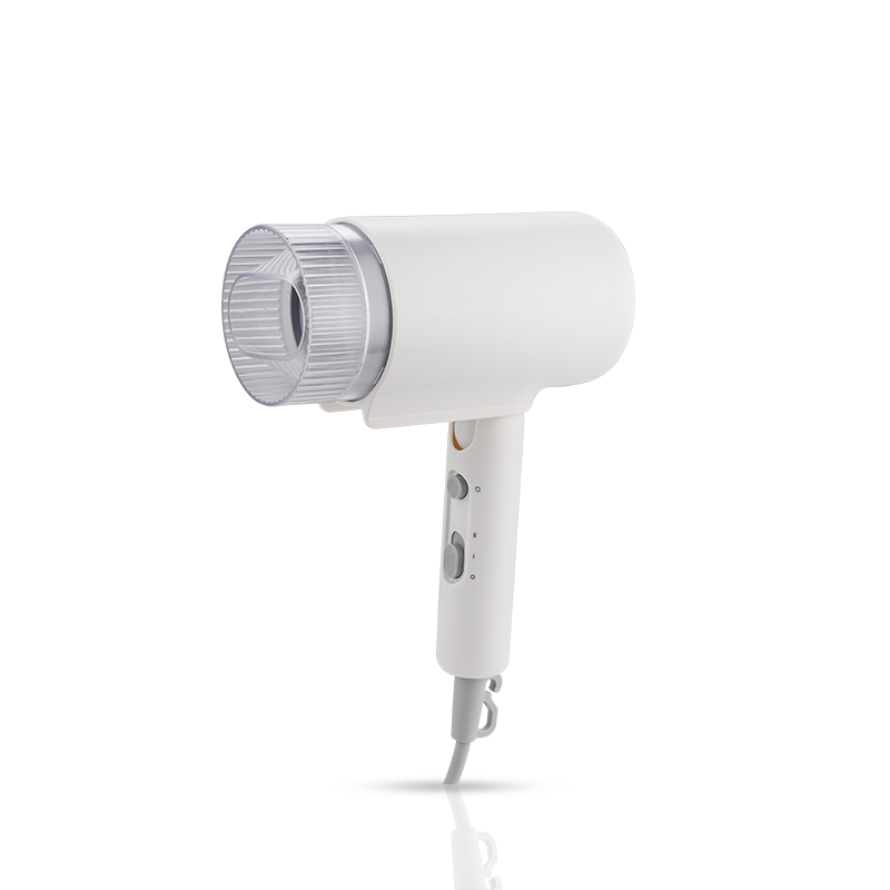 AU717 Pro-Ionic Kompaktowa, składana suszarka do włosów o mocy 1800 W